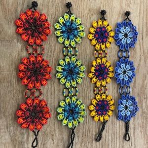 Pulseras de chaquira Hecho en México (beaded bracelets made in Mexico)